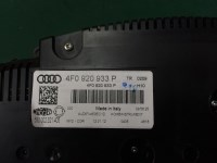 Неисправный щиток от автомобиля Audi A6 Сломалась приборная панель Ауди А6