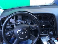 Неисправный щиток от автомобиля Audi A6 Сломалась приборная панель Ауди А6
